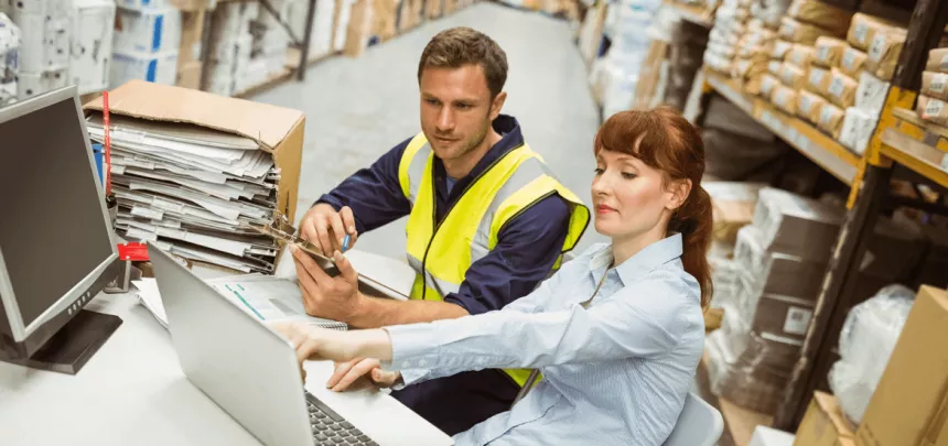 Logistics outsourcing reduces e-commerce costs