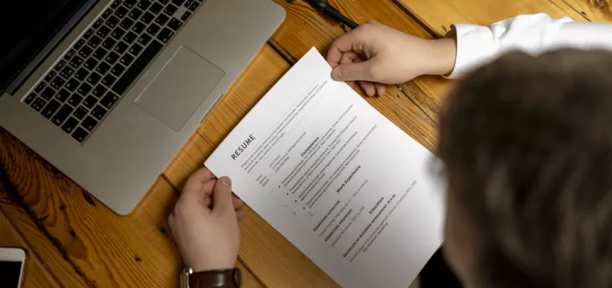 Онлайн-створення резюме: як правильно скласти резюме