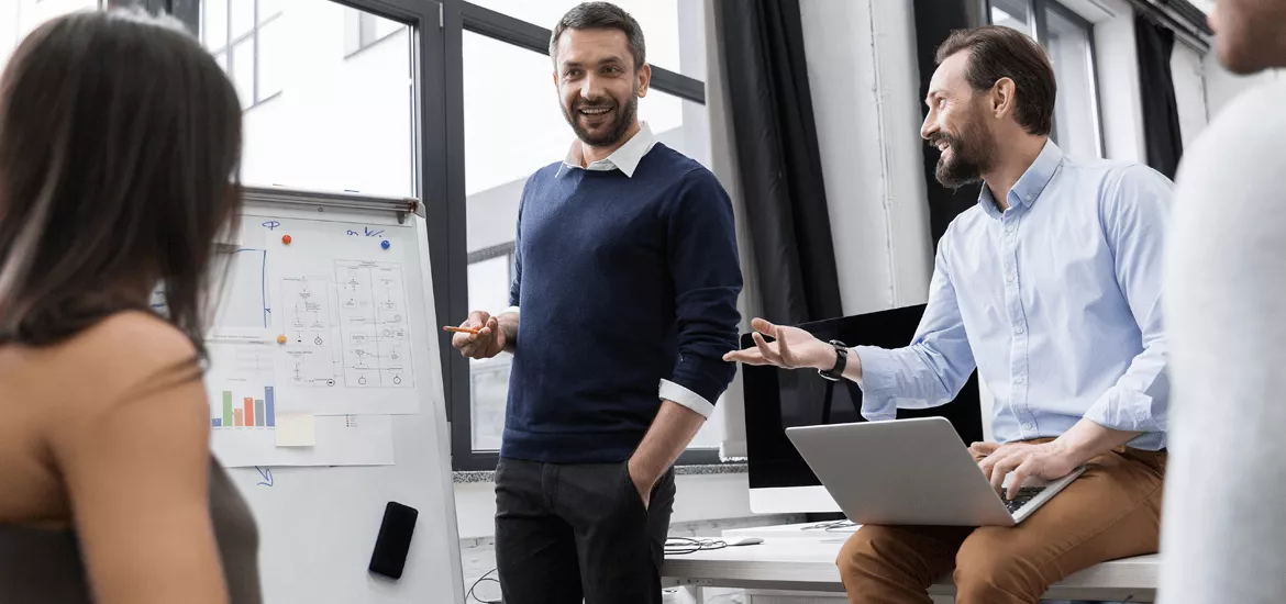 Leadership: The Difference Between a Leader and a Manager