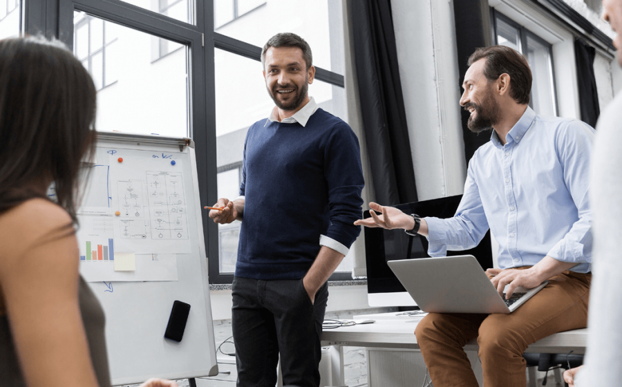 Leadership: The Difference Between a Leader and a Manager