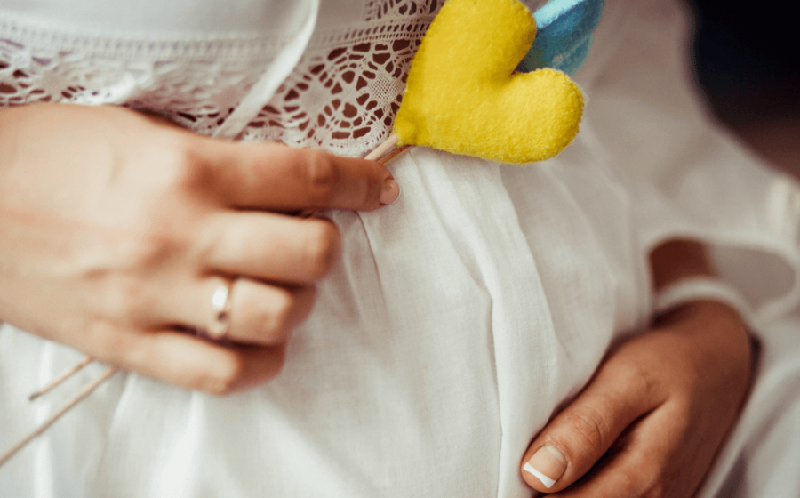 Вагітність, пологи та декрет у Чехії: що потрібно знати